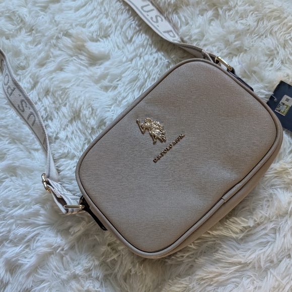 U.S. Polo Assn. Classic Zip Metallic Crossbody Bag - Beige - Picture 5 of 8
